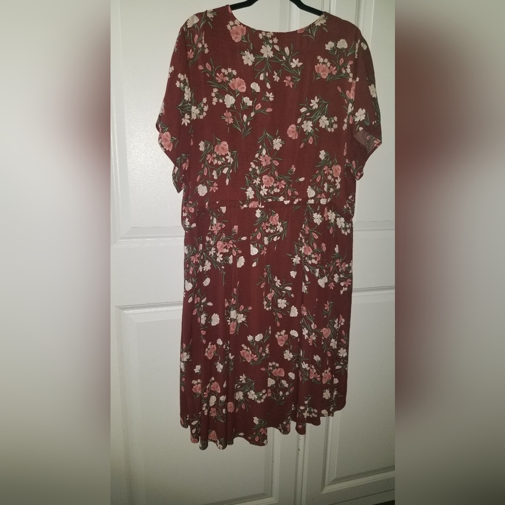 Torrid Hi-Low blouse - Picture 2 of 4